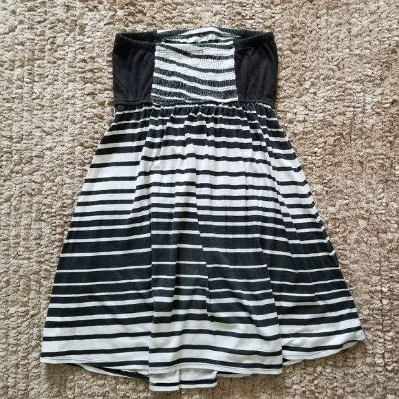 Hurley Surf Dress - Picture 2 of 2